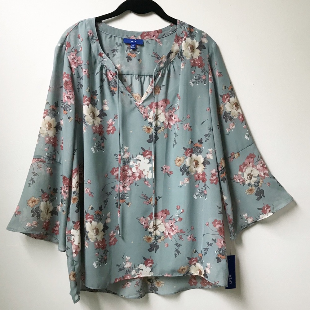 NWT Apt 9 Blue/Green Floral Sheer Top